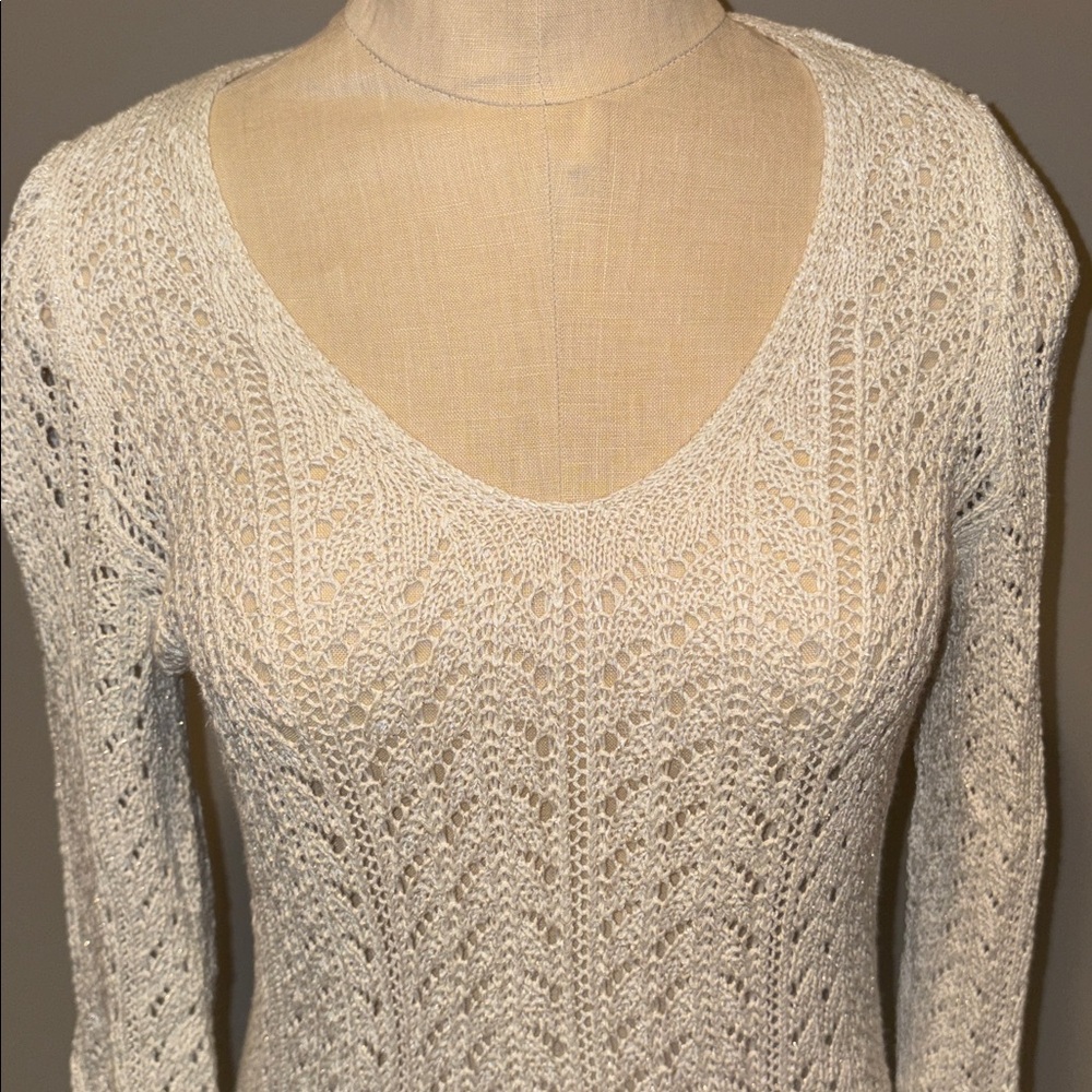 White House Black Market Crochet V-Neck Sweater Size XS - Picture 2 of 11